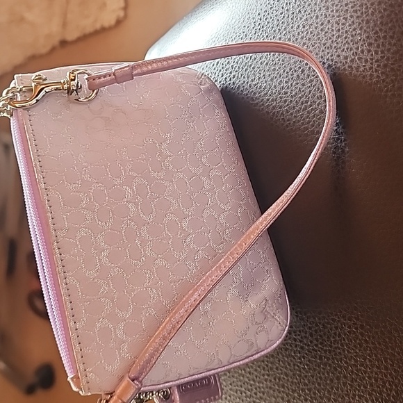 Coach Handbags - Coach Shimmering Lurax Light Lavender Wristlet w/matching Hang Tag Euc